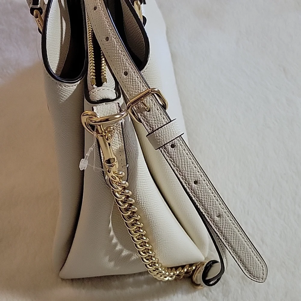 🌸HOST PICK🌸COACH MINI - LILLIE CARYALL BAG - Picture 3 of 16